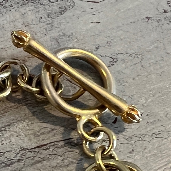 Gold Chain Link “C” Initial Bracelet From Houston NutCracker Market - Picture 4 of 4